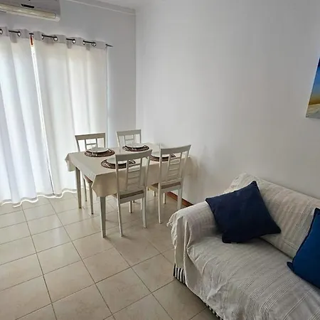T1 In Near Alfamar דירה *