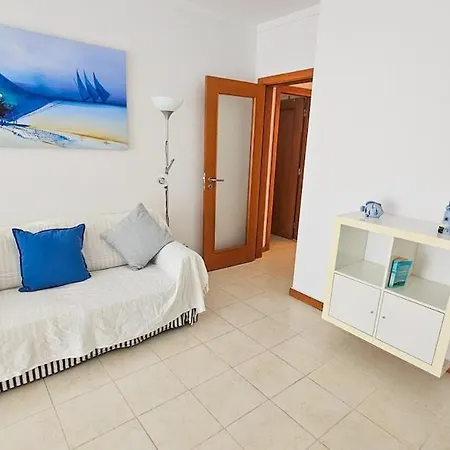 Apartment T1 In Near Alfamar